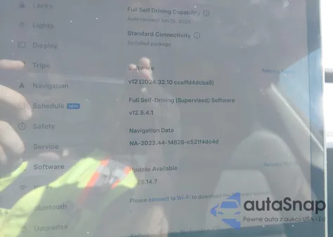 2023 Tesla Model Y Awd/Long Range Dual Motor All-Wheel Drive из США, поврежденный, VIN 7SAYGDEE3PA187644